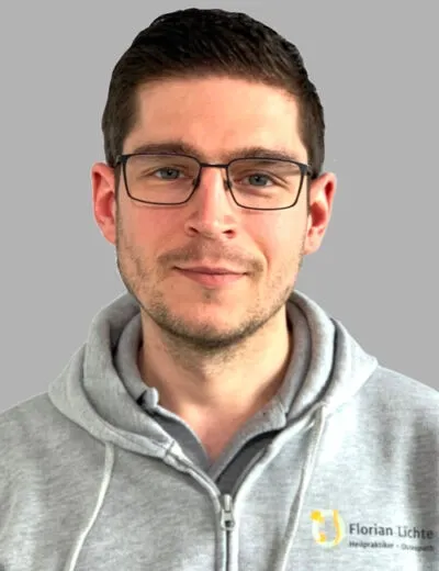 Portraitbild von Florian Lichte, Dozent:in an der Heilpraktikerschule Westfalen